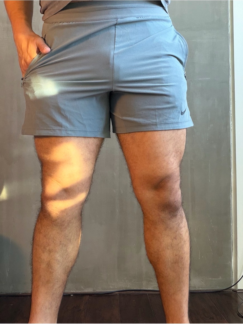 Nike Dri-FIT Training Shorts Men’s Small Gray Zip Pocket Athletic Gym Running